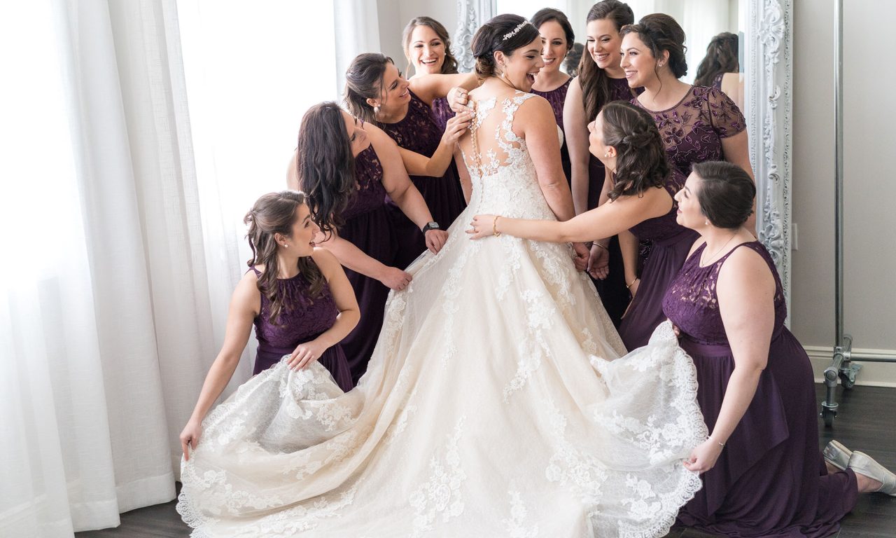 Bridal-Party-in-Suite4