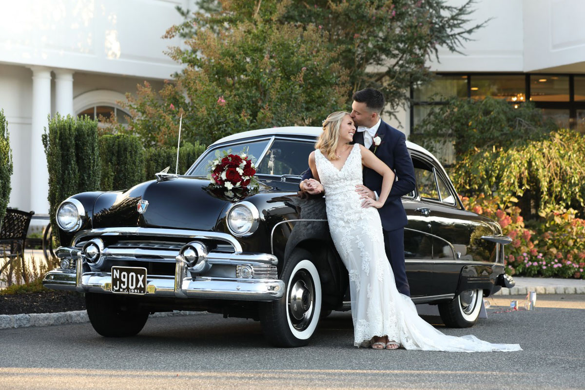 Classic-Car-Wedding-Portrait