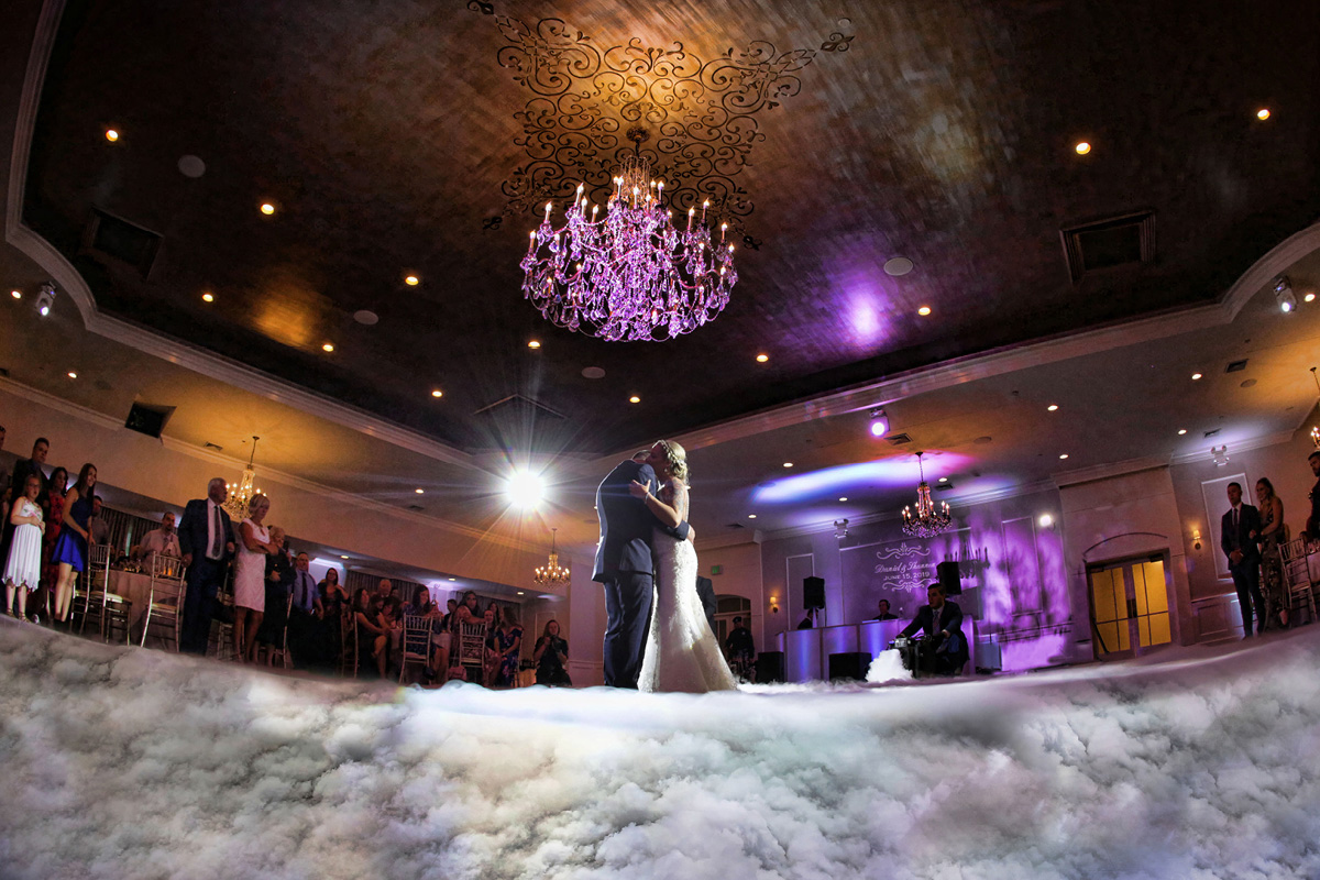 Dramatic-Ballroom-Wedding-Design