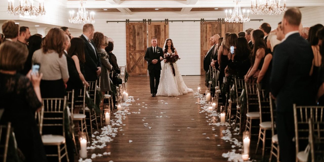 A Winter Wonderland Wedding – Alana + Paul – The Mansion News – The Mansion at Mountain Lakes